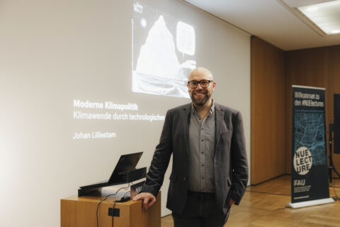 Zum Artikel "Impressionen zur #NUElecture mit Prof. Dr. Johan Lilliestam"