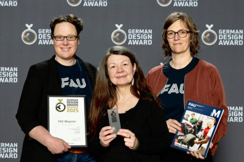 Zum Artikel "Preisverleihung: FAU Magazin gewinnt German Design Award"